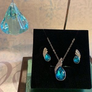 Exquisite Lake Blue CZ Necklace & Earrings